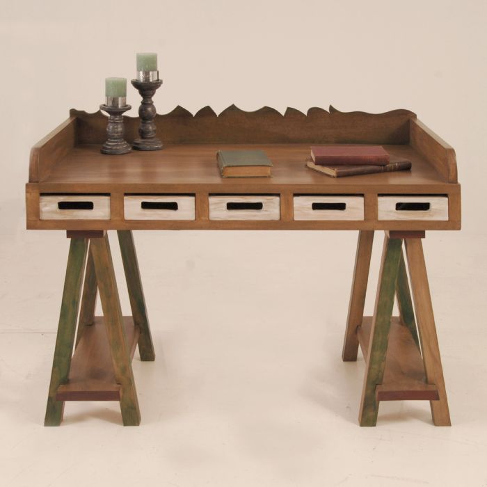Writing table